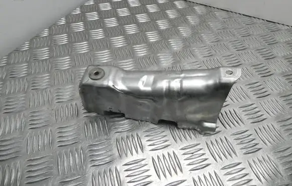 Mercedes-Benz C AMG W205 Exhaust heat shield A6511420021 VD11964