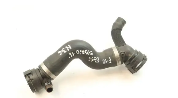 BMW 5 F10 F11 Engine coolant pipe/hose 7639462 15476810