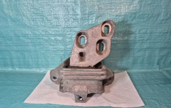 Mercedes-Benz B W246 W242 Engine mount bracket 326E60A 26008 AC46000DF