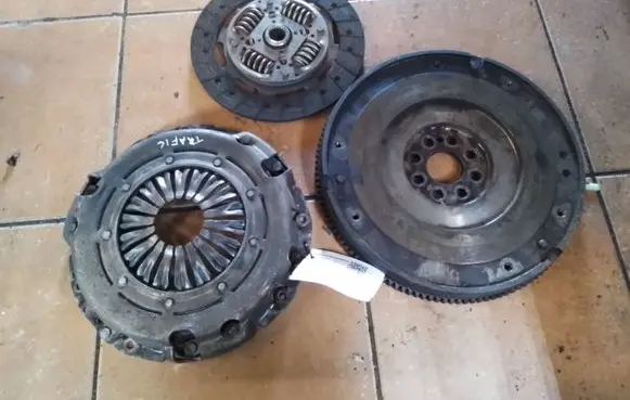 Renault Trafic II (X83) Clutch set kit 8201313792