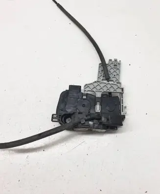 KIA Sportage Front door lock 813203U010