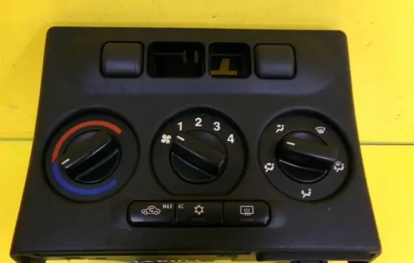 Opel Zafira A Climate control unit 90589777