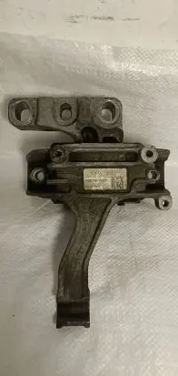 Skoda Octavia Mk3 (5E) Engine mount bracket 5Q0199262BH