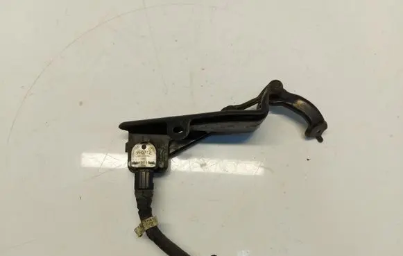 Headlight/headlamp level sensor