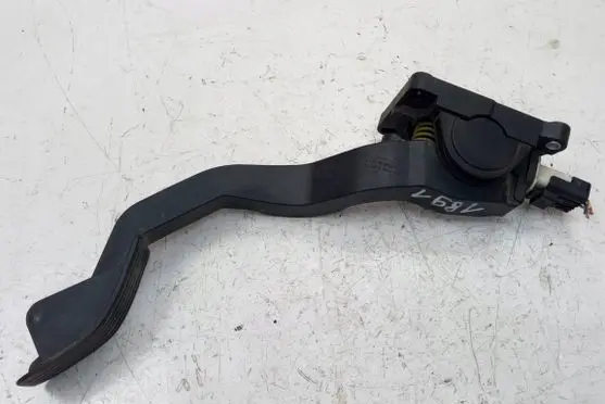 Peugeot 206 Accelerator throttle pedal