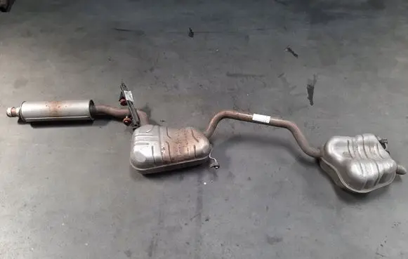 Volkswagen Jetta VI Rear muffler/silencer tail pipe 
