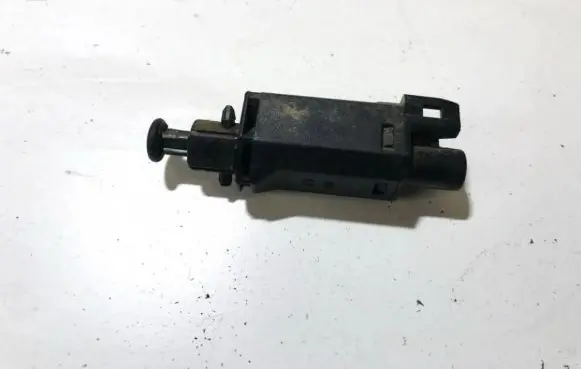 Volkswagen Golf III Brake pedal sensor switch 191945515 mro