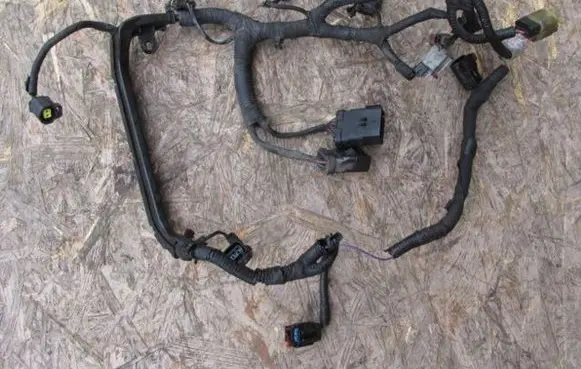 Jeep Cherokee III KJ Fuel main line pipe