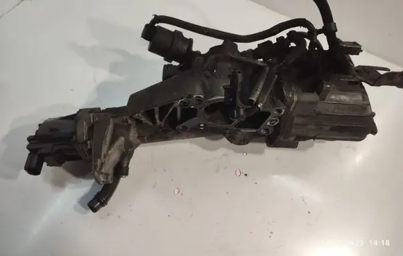 Opel Insignia A EGR valve 55577443