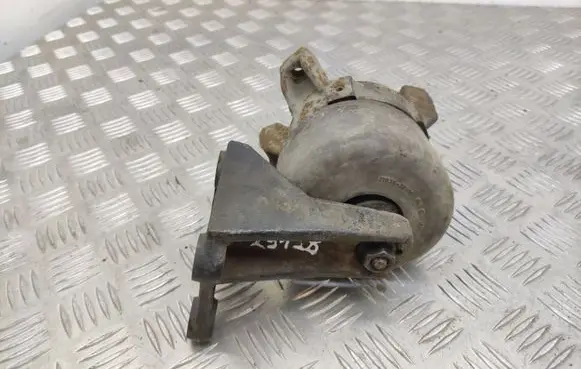 Hyundai Santa Fe Engine mount bracket 219342B100