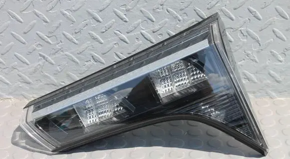 Suzuki SX4 S-Cross Rear/tail lights STANLEY-W6131 6131R