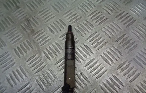 Seat Leon (1M) Fuel injectors set 028130202P