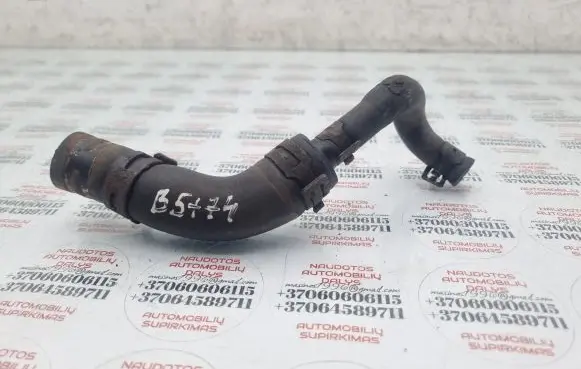 Volkswagen PASSAT B5.5 Engine coolant pipe/hose 8D0203515