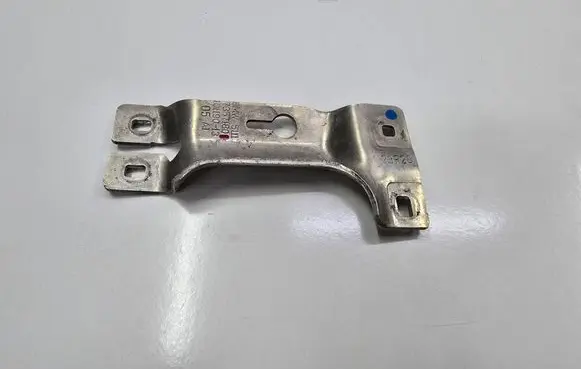 BMW 8 G16 Bottom radiator support slam panel 7357180