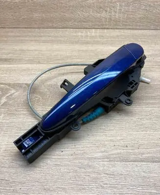 BMW 1 E81 E87 Rear door exterior handle 7069759 FRONTLEFTSIDE