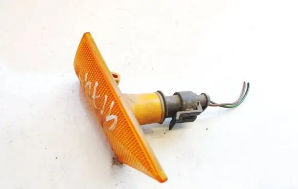 Opel Vectra C Front fender indicator light