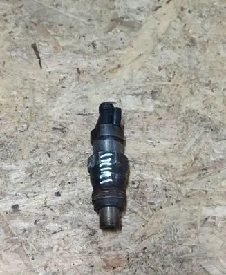 Fuel injector