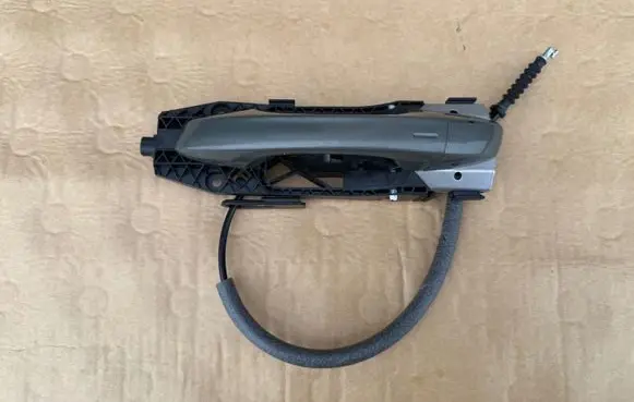 Audi Q3 F3 Front door exterior handle 8V0837885