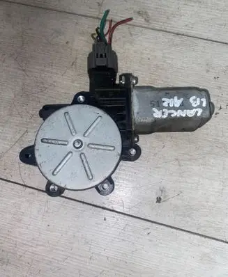 Mitsubishi Lancer Rear door window regulator motor Mr991832