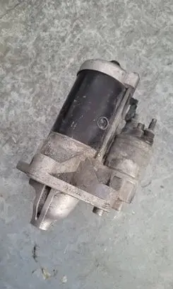 Ford Focus Starter motor ESW20E11 210302