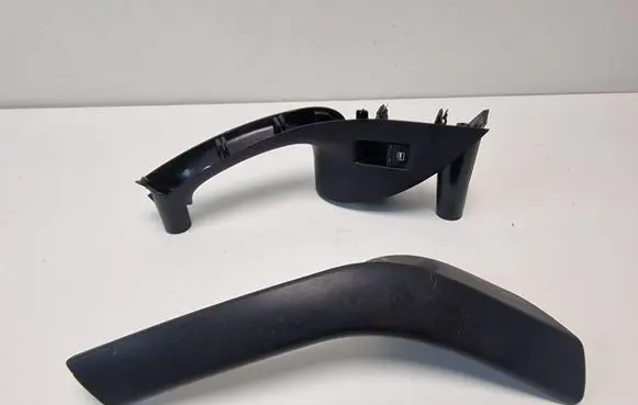 Seat Altea Front door window switch trim 5P0867179A