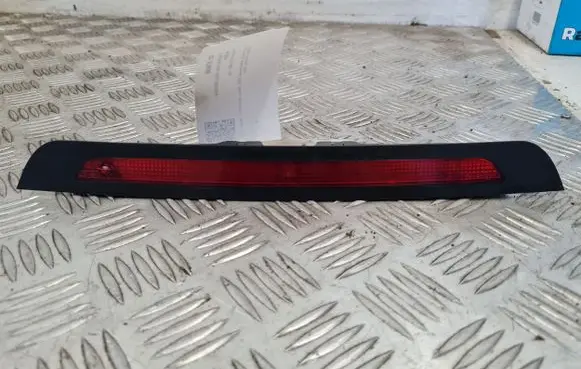 Citroen C3 Third/center stoplight