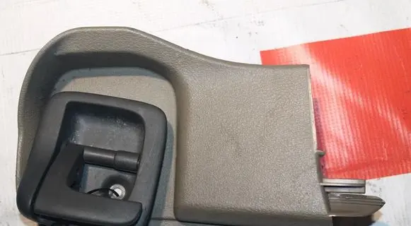 Volvo XC90 Engine bonnet (hood) release handle 30634787