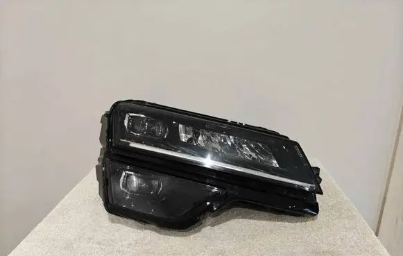 Skoda Karoq Headlight/headlamp 57B941016D