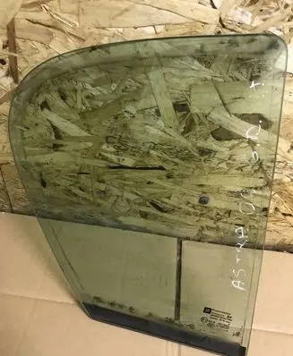 Opel Astra G Rear vent window glass 43R00158243R00158243R00158243R001582