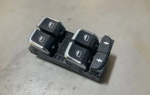 Audi Q3 8U Electric window control switch 4G0919852 489510S