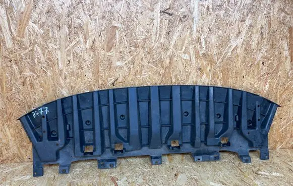 Nissan Pulsar Front bumper skid plate/under tray 626633ZL0A