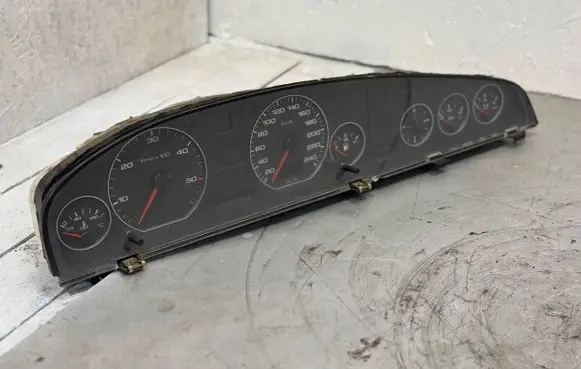 Audi A6 S6 C4 4A Speedometer (instrument cluster) 4A1919033HG 110008751003