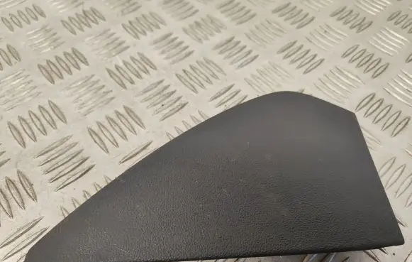 Dashboard side end trim