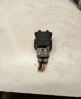 Toyota Avensis T250 Glow plug pre-heat relay 1567000671