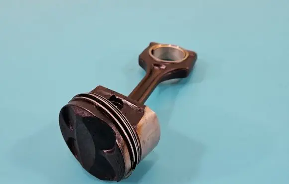 Piston