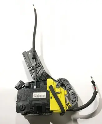 KIA Sportage Rear door lock 81420F1110 A045035