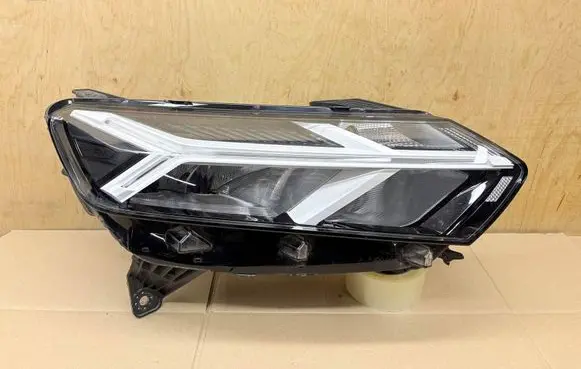 Dacia Sandero III Headlight/headlamp 260107978R 12502A01100 04112023