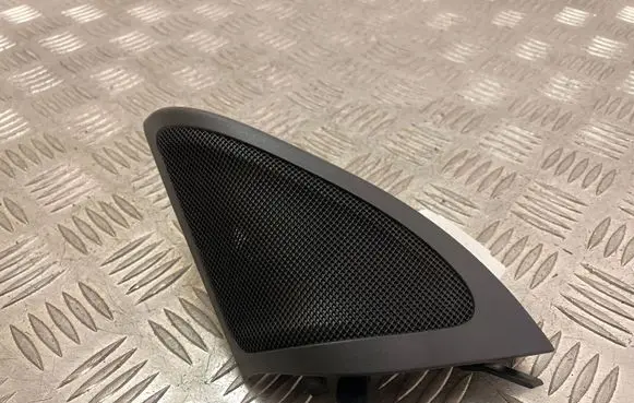 Mercedes-Benz GLA W156 X156 Front door high frequency speaker A1567200111