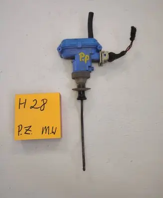 Audi 80 90 S2 B4 Central locking vacuum pump 893862153C