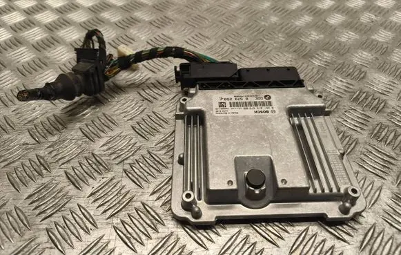 BMW 3 F30 F35 F31 Engine control unit/module 0281019679 030827598 8573258