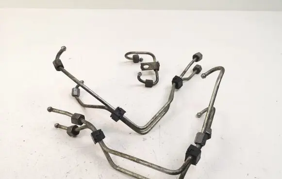 Mazda 3 II Fuel injector supply line/pipe 