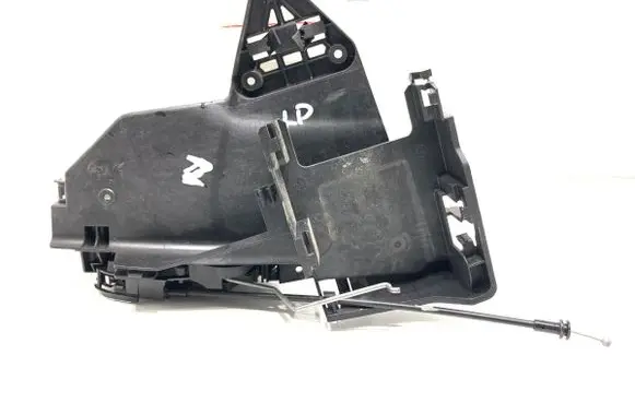 Volvo V60 Front door lock 31301737