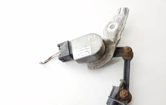 Headlight/headlamp level sensor