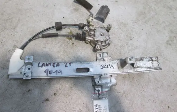 Hyundai Elantra Rear door window regulator with motor