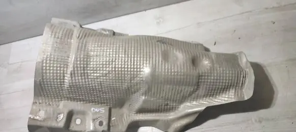 Dacia Duster II Exhaust heat shield 747513678R