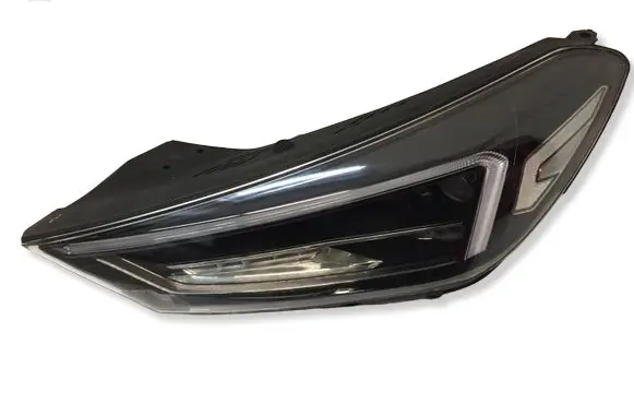 Hyundai Tucson TL Headlight/headlamp 92101D7700 L009D700028665 191020180542
