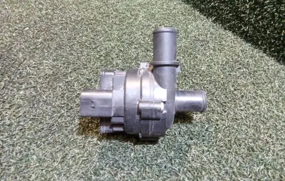 Renault Master III Electric auxiliary coolant/water pump 0392023120