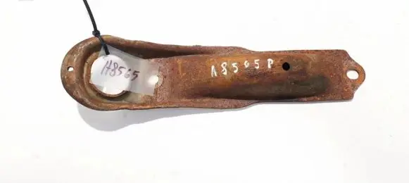 Toyota Avensis T250 Towing hook eye 