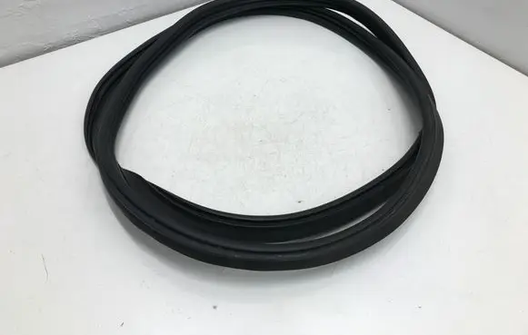 Ford Fiesta Trunk rubber seal (body) 
