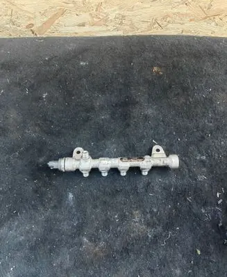 Opel Insignia A Fuel main line pipe 0445214221